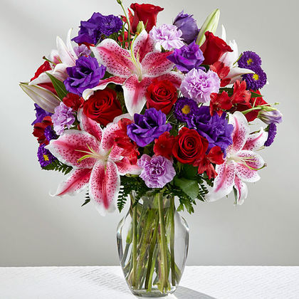 The FTD Stunning Beauty Bouquet - Ultra Premium