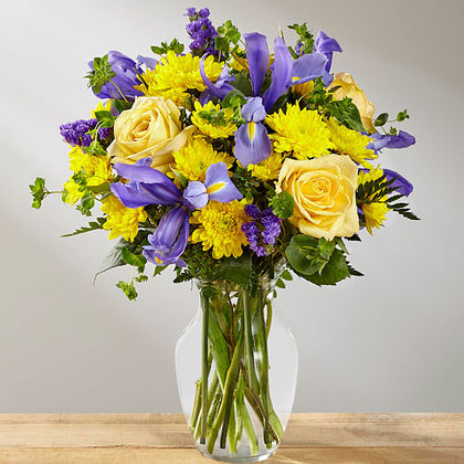 The FTD Cottage View Bouquet - Deluxe
