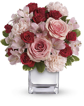 Teleflora's Love That Pink Bouquet with Roses
