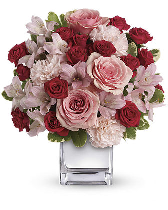 Teleflora's Love That Pink Bouquet with Roses - Deluxe