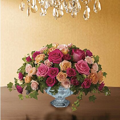 Queen's Court by Teleflora