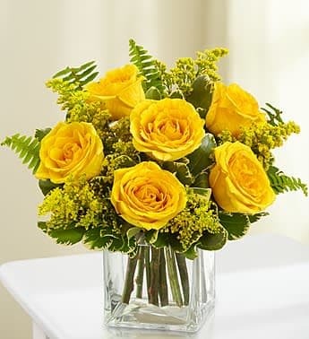 Simply Enchanting Yellow Roses
